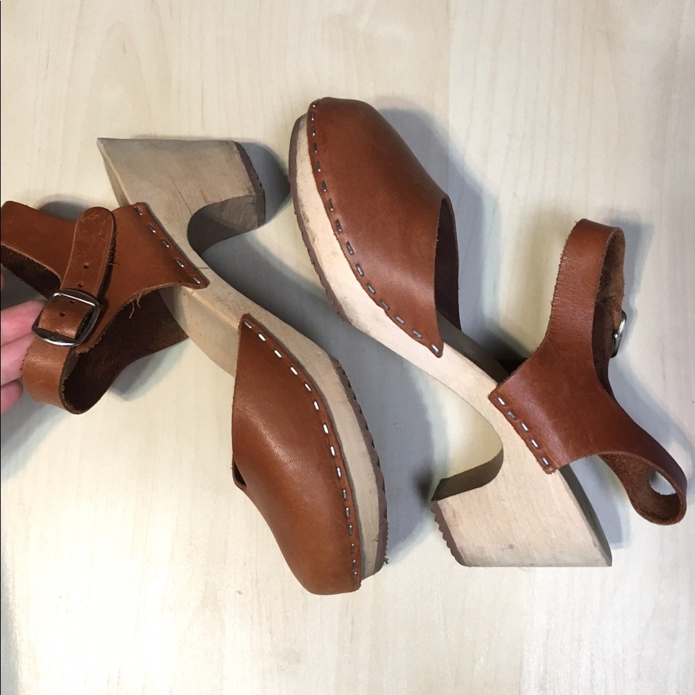 Bosabo Tan Leather Mary Jane Clogs - Picture 1 of 4